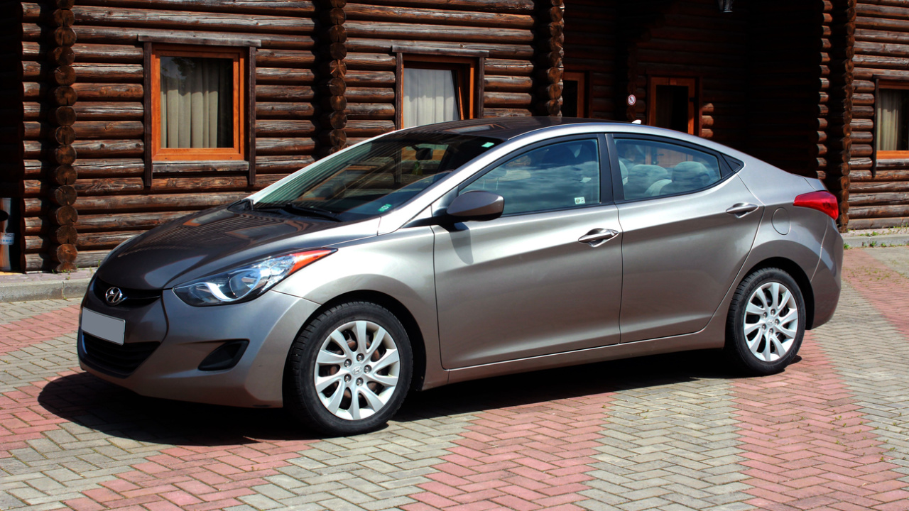 Hyundai Elantra 2013 on the parking lot.