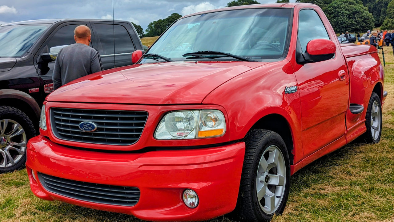 Ford F-150 SVT Lightning