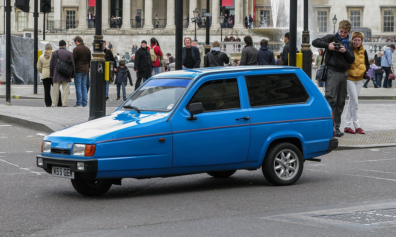 Reliant Robin