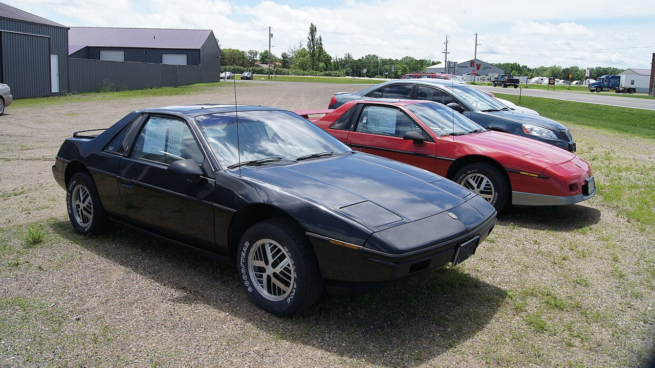 1984 Pontiac Fiero 