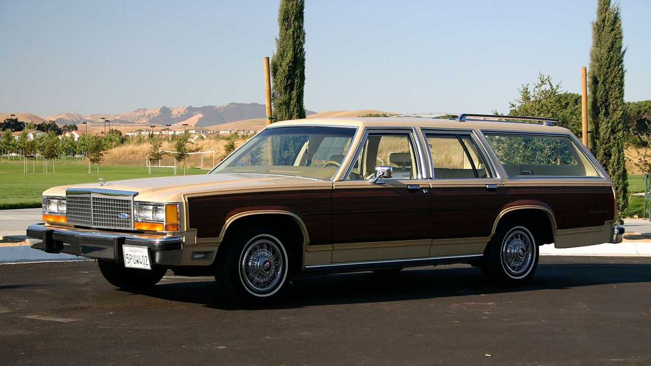 Ford LTD Country Squire