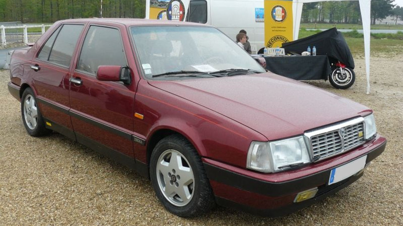 Lancia Thema 8.32 Estate