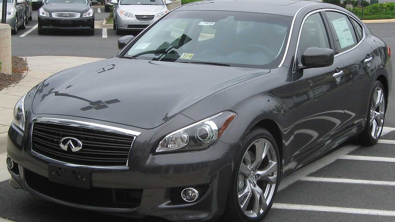 Infiniti M56S