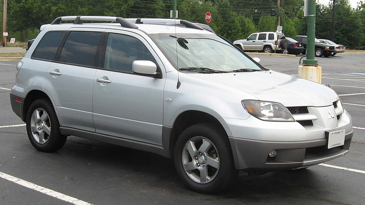 Mitsubishi Outlander (1st Generation)