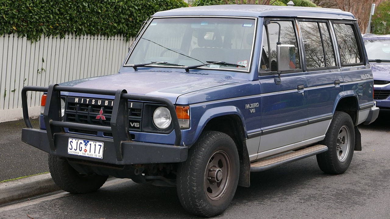 Dodge Raider / Mitsubishi Pajero