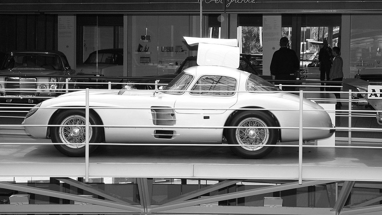 Mercedes-Benz 300 SLR Uhlenhaut Coupé