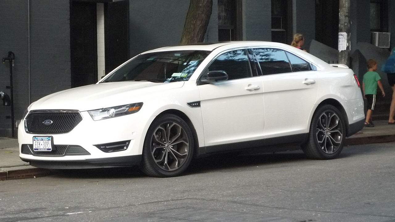 Ford Taurus SHO