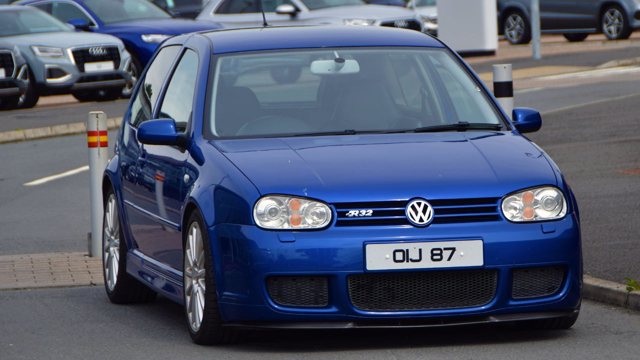 2003 Volkswagen Golf R32