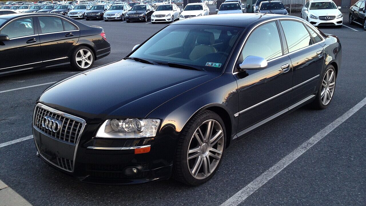 Audi S8