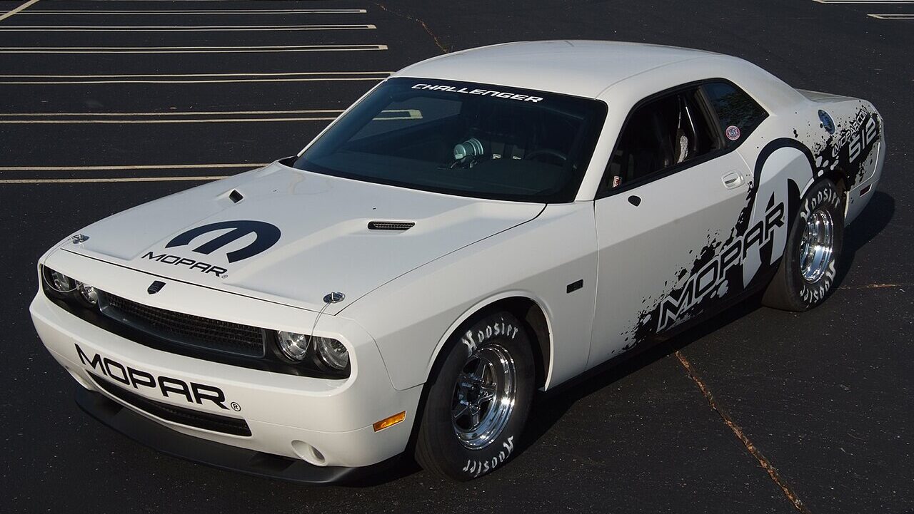 Dodge Challenger V10 Drag Pak