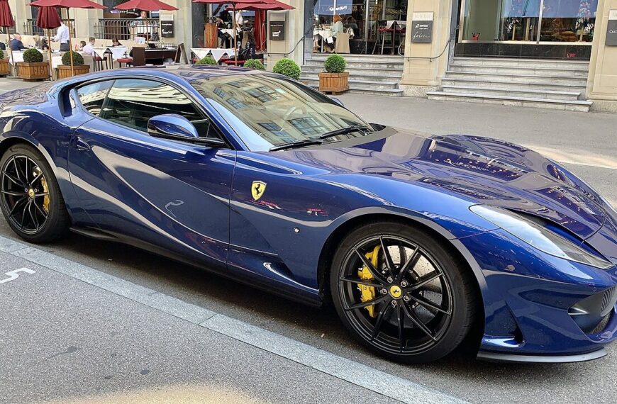 Ferrari 812 Superfast