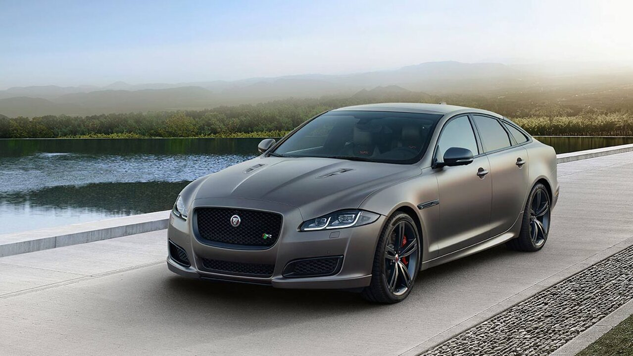 Jaguar XJR 575