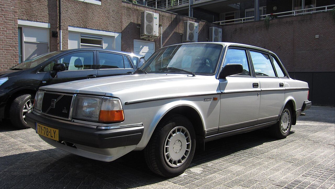 Volvo 240