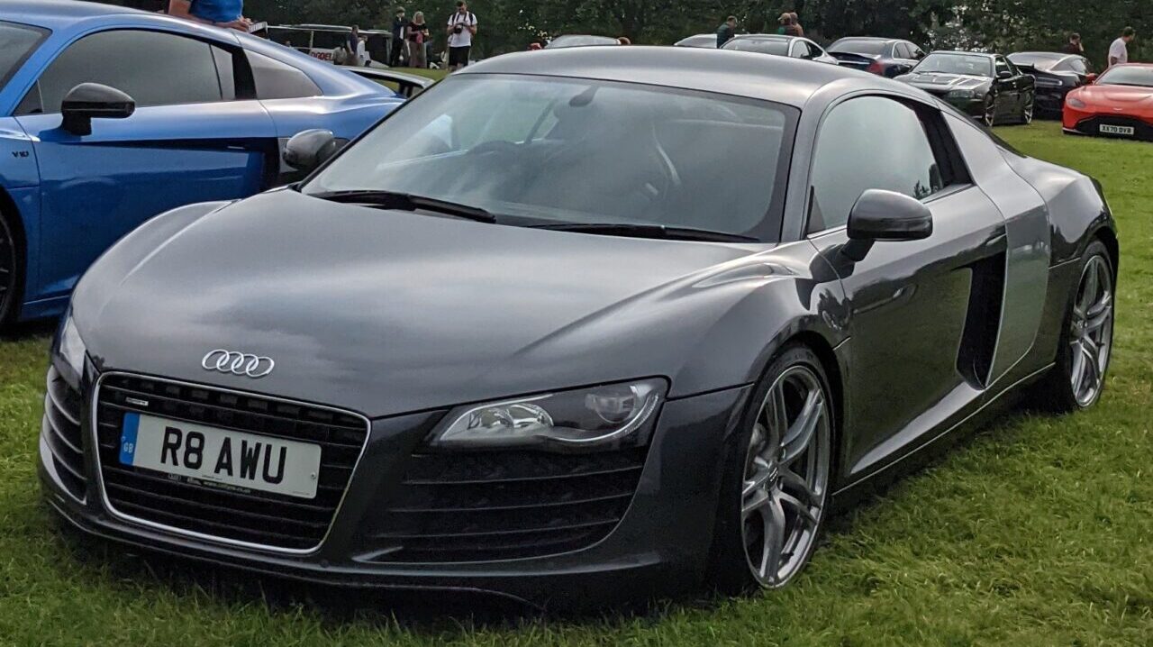 Audi R8