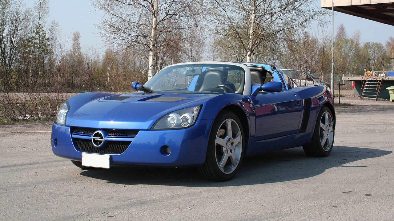 Opel Speedster Turbo - Front quarter view