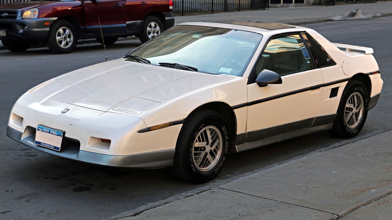 1982 Pontiac Fiero GT - front quarter view