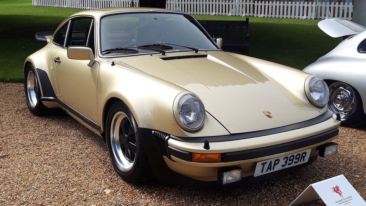 1977 Porshe 930 Turbo - Front quarter view