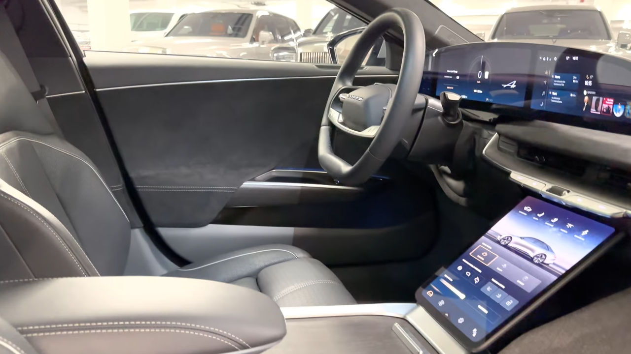 Lucid Air interior