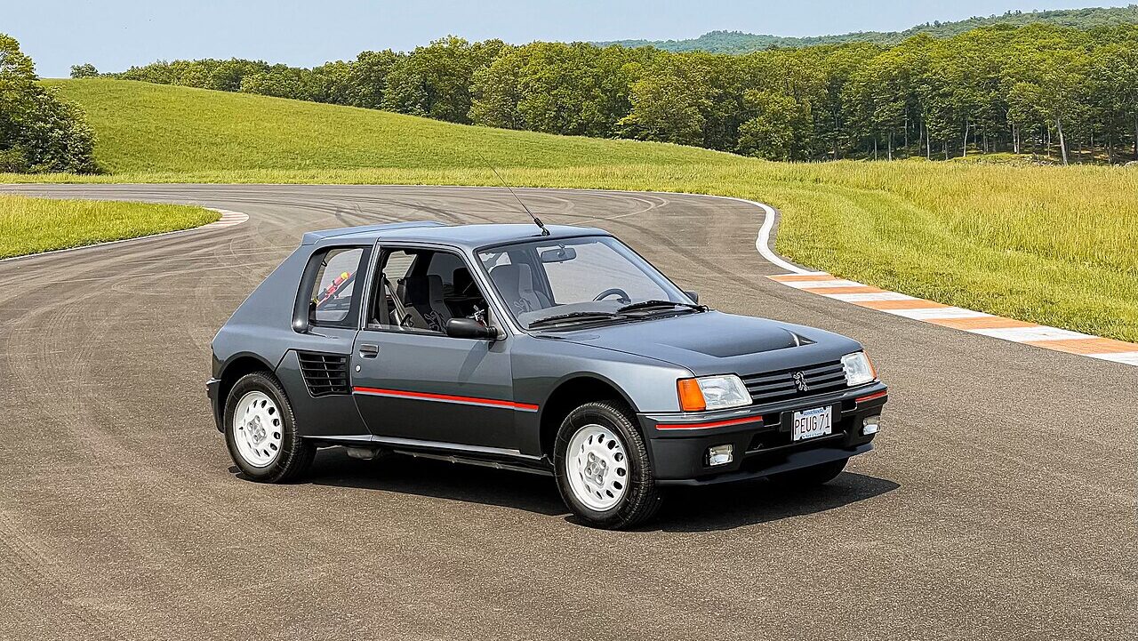 Peugeot 205 T16