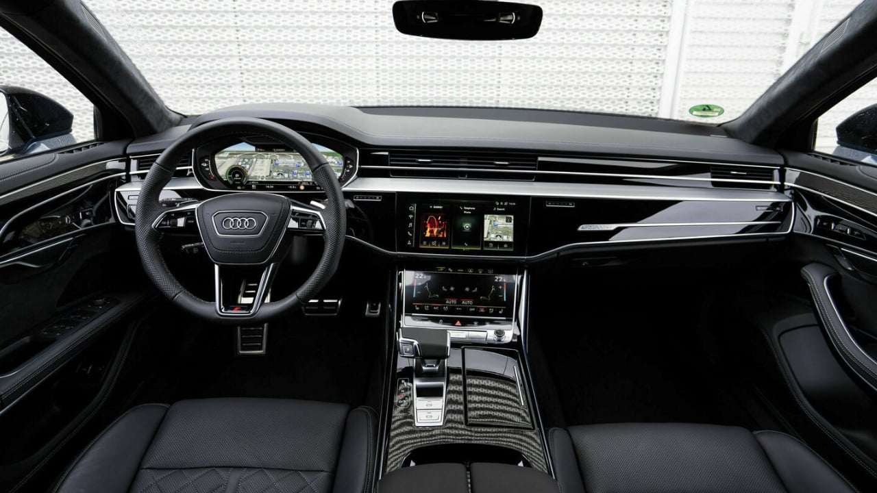 Audi A8 TFSI e Interior