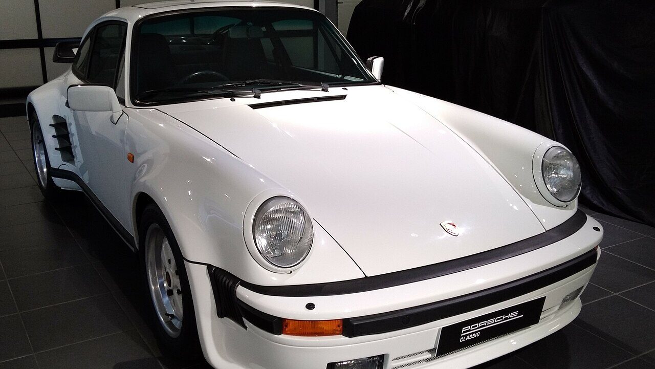 Porsche 930 LE