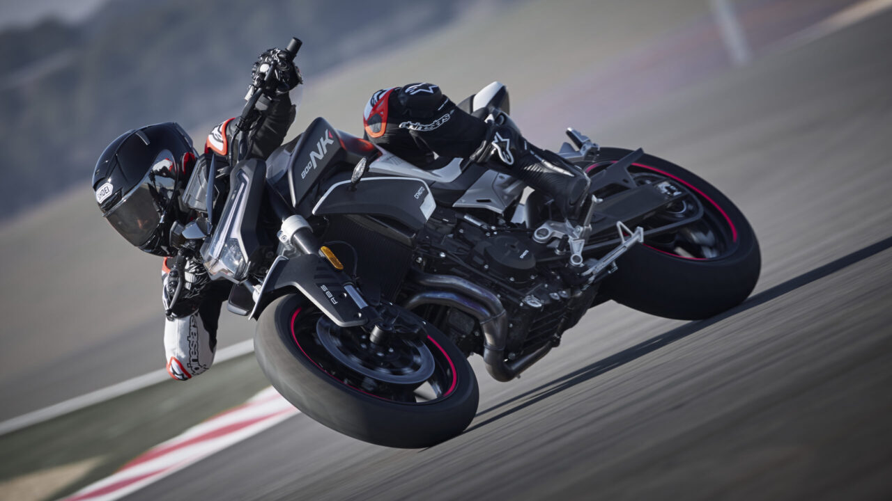 CFMoto 800NK