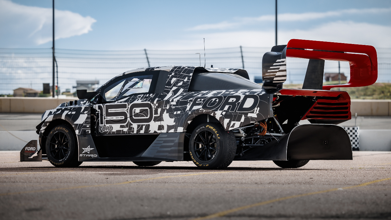 Ford F-150 Lightning SuperTruck EV