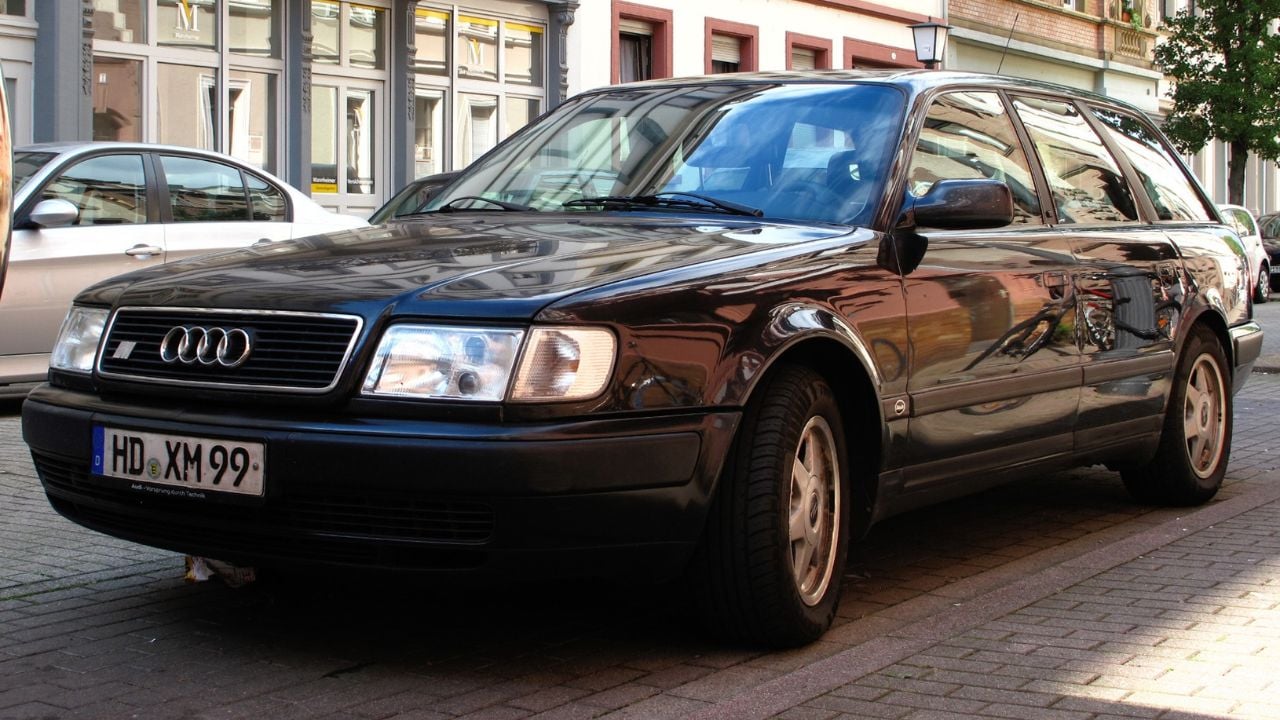 Audi S4 Avant (C4)