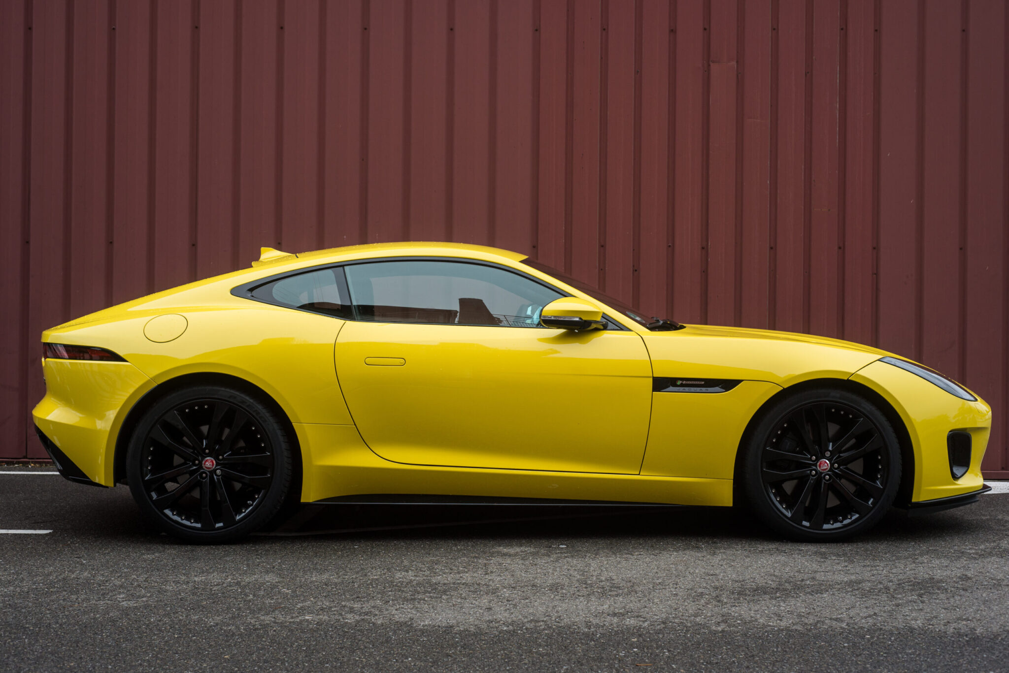 F type scaled