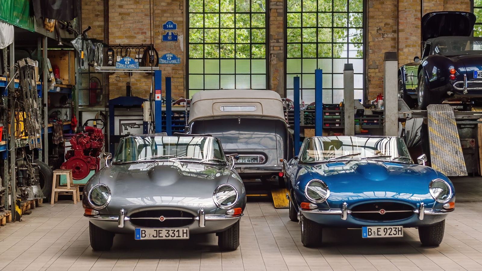 Jaguar E Type 2