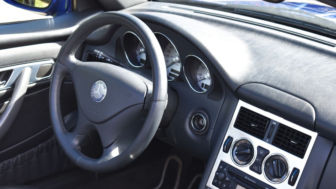 R170 Mercedes-Benz SLK Interior