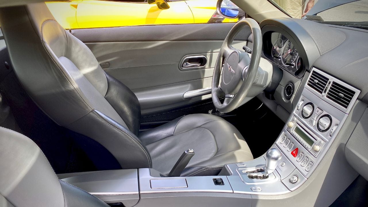 Chrysler Crossfire Interior