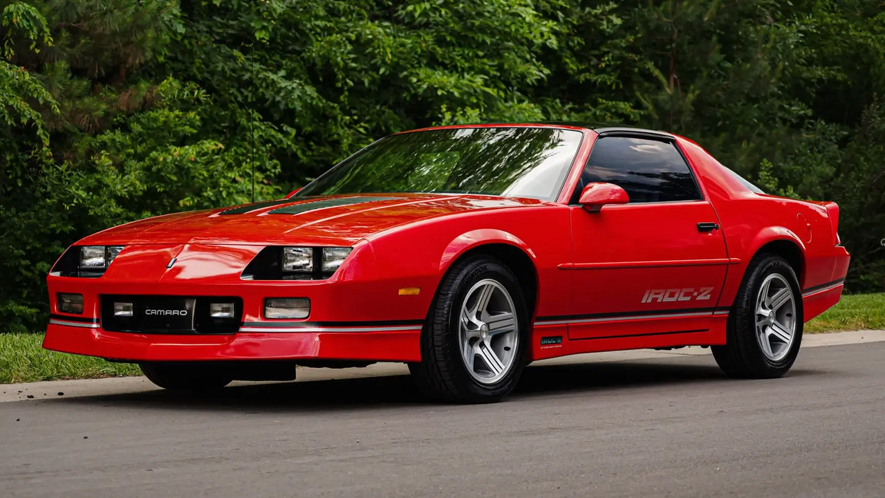 1988 chevrolet camaro z28 iroc z 1559862298fcd208DSC 0145 e1560790922957