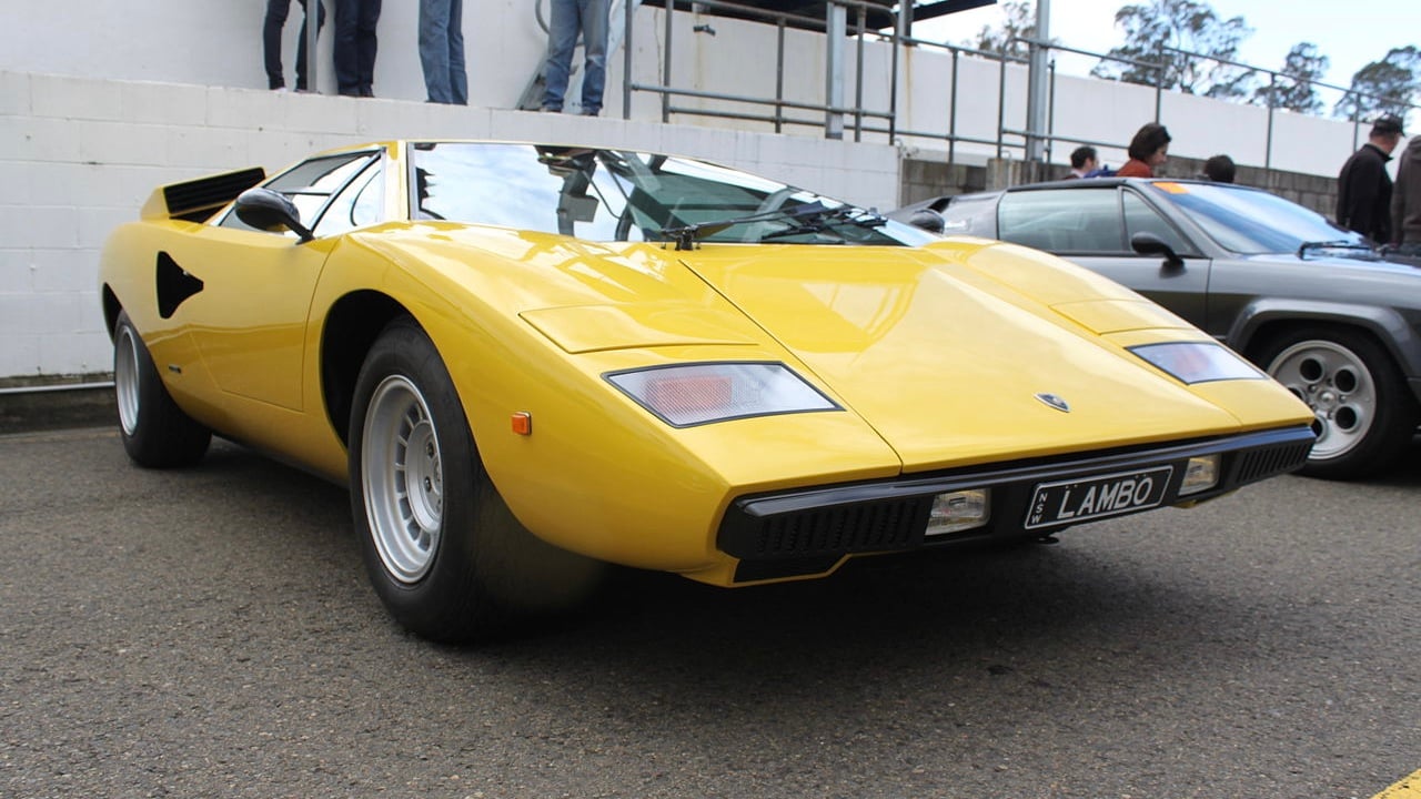 Yellow Lambo Countach