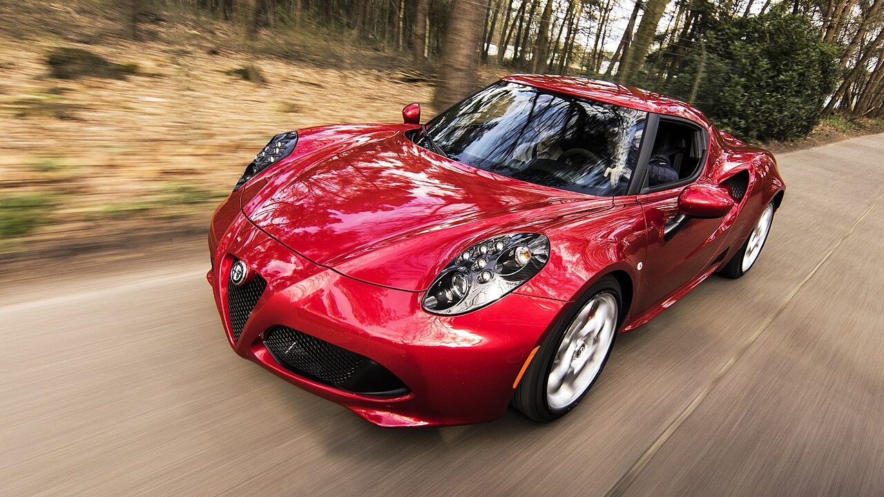 Alfa Romeo 4C.