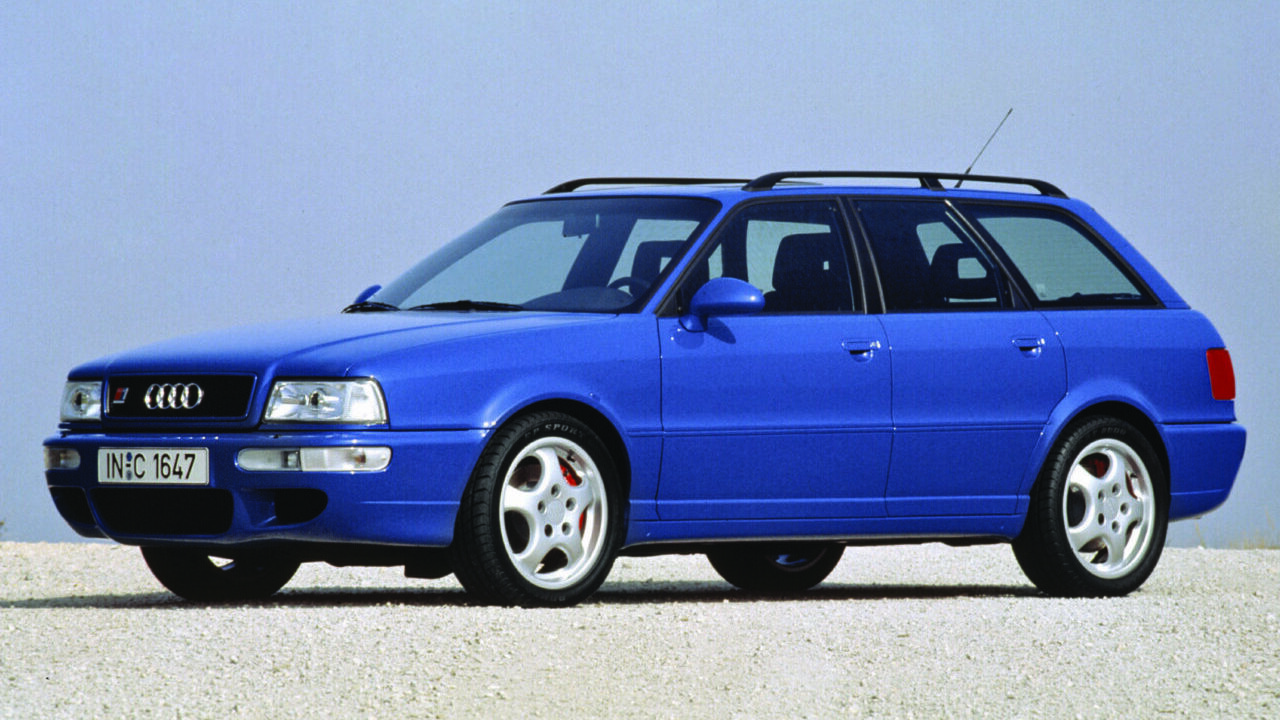 Blue Audi RS2 Avant