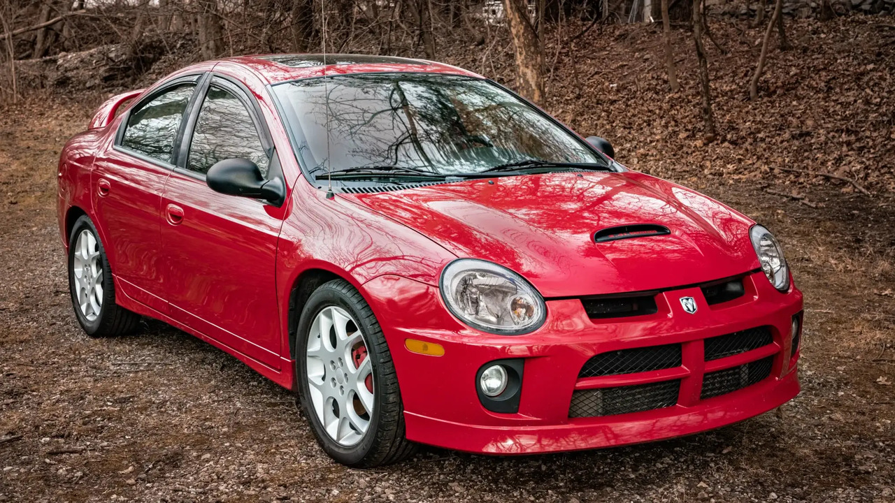 Red 2004 Dodge Neon SRT-4 Parked Front 3/4 View