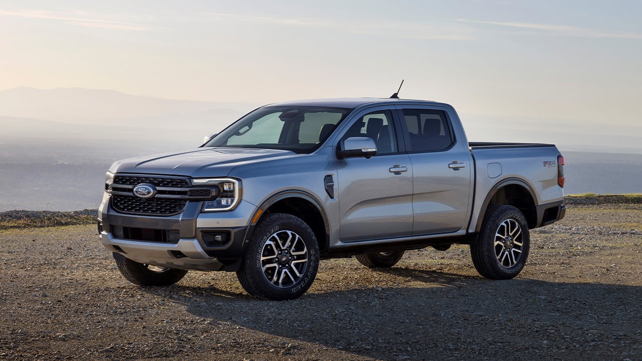 The new Ford Ranger in silver, front 3/4 view