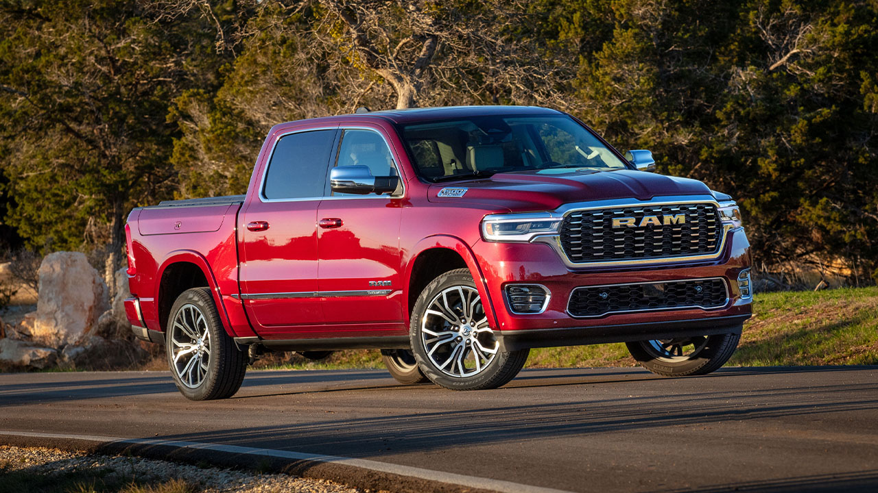 The facelifted RAM 1500 Tungsten in red, front 3/4 view