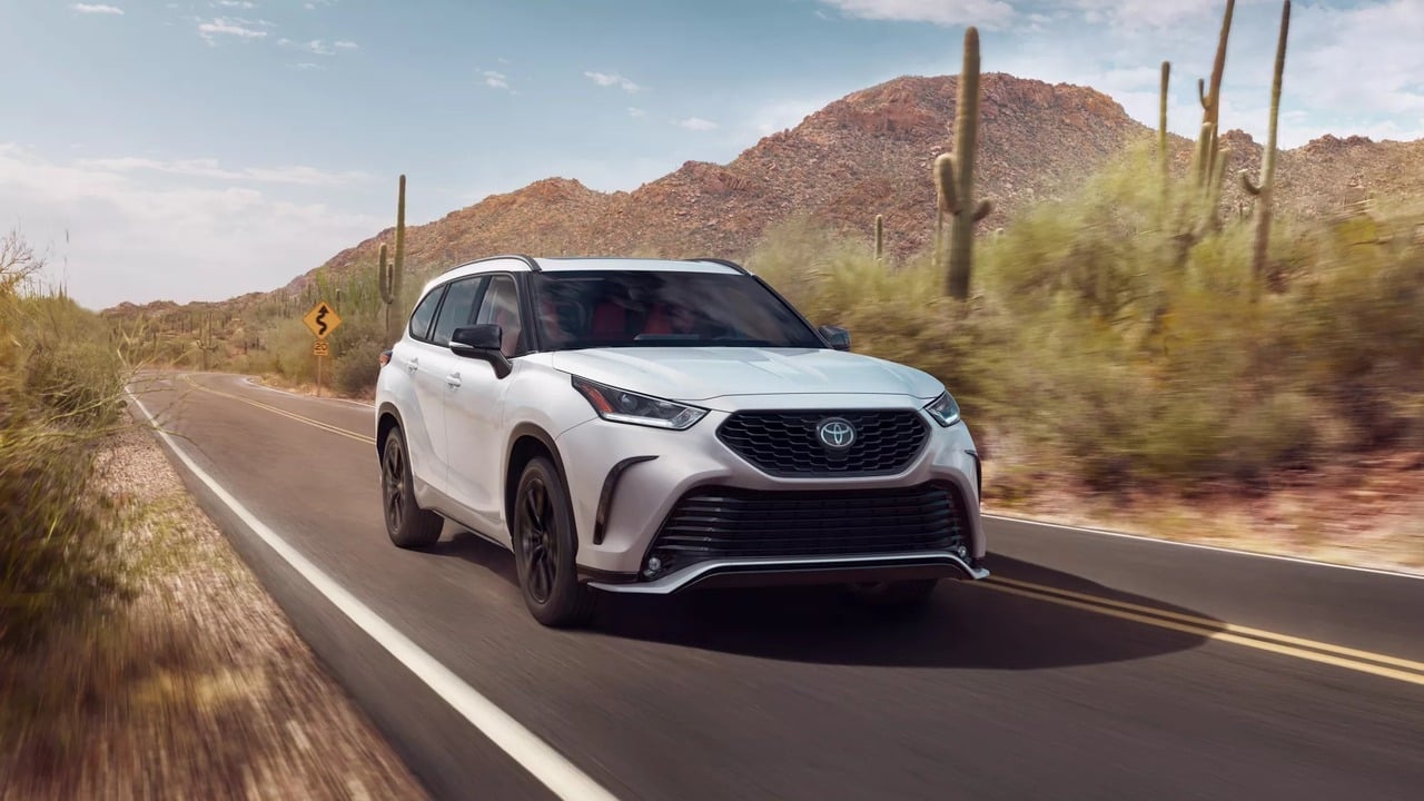2025 Toyota Highlander Hybrid