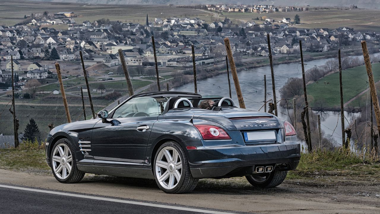 Chevrolet Crossfire on the Panorama Trail in the vineyards of Leiwen an der Mosel.