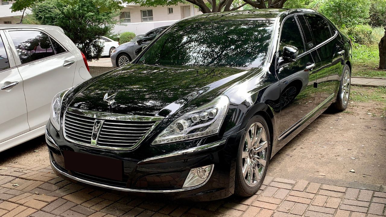 Hyundai Equus