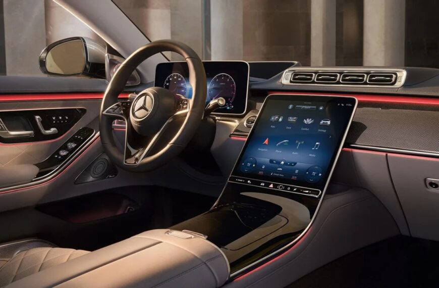 Interior of 2025 Mercedes-Benz S