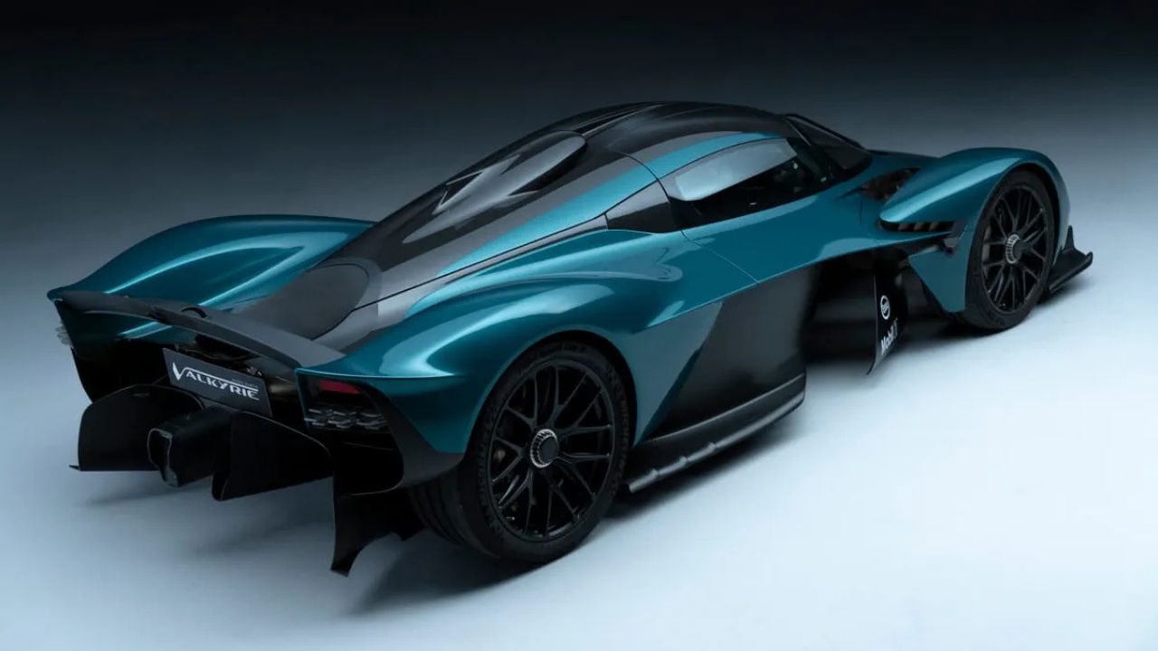 aston martin valkyrie