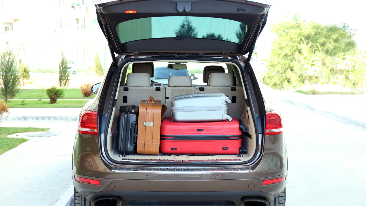 car trunk packing