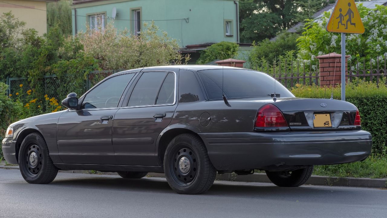 unmarked cop car