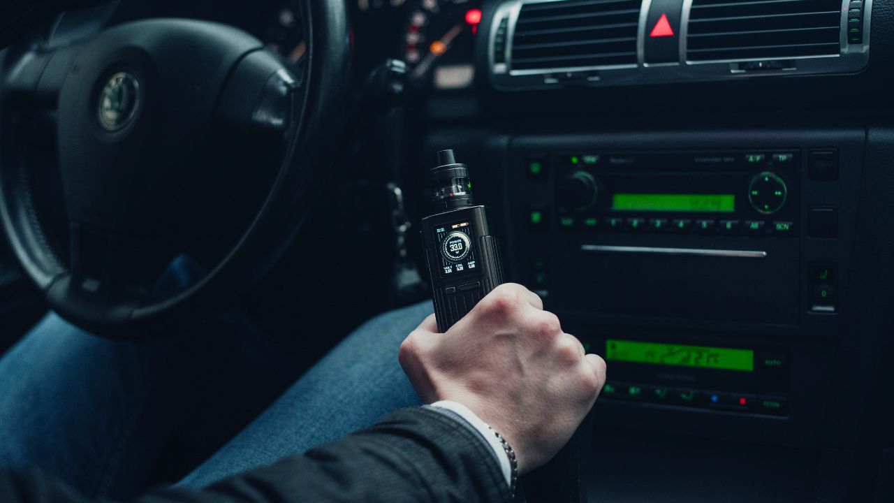 vaping in car