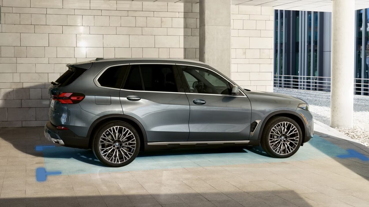2025 BMW X5 midsized Luxury SUV