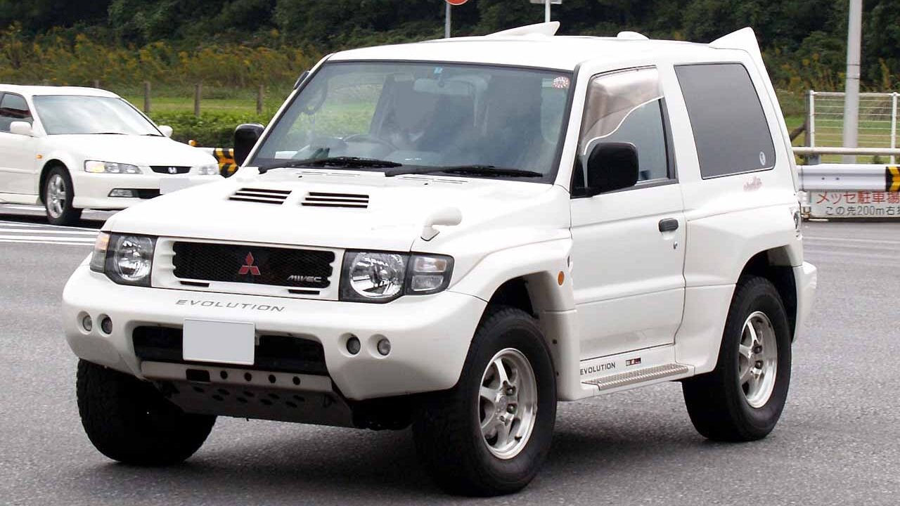 Mitsubishi Pajero Evolution.