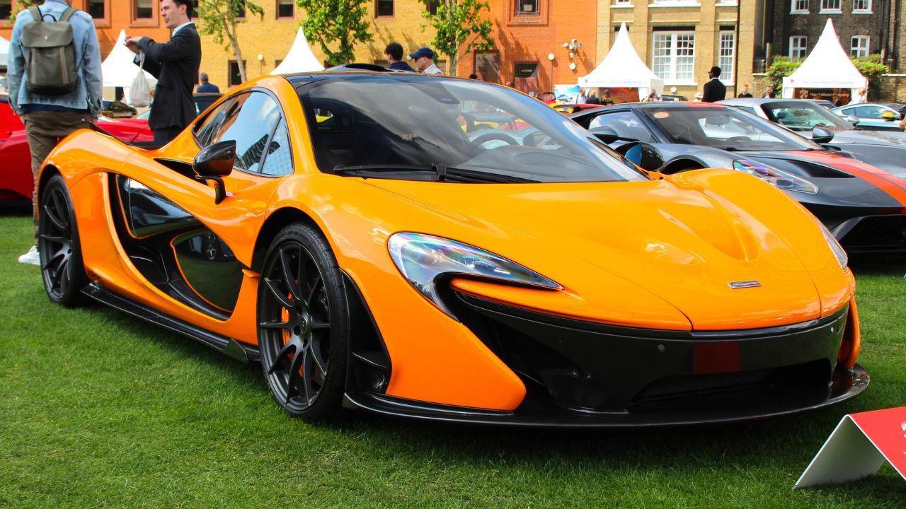 2013 McLaren P1